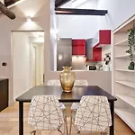 Stylish Apartment In The Heart Of Torino